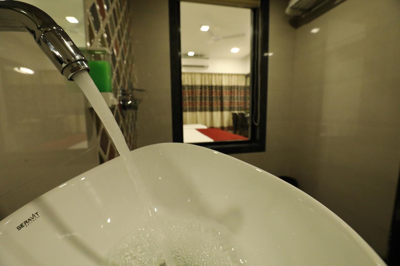 Imperial Grande Resort Лонавла Екстер'єр фото